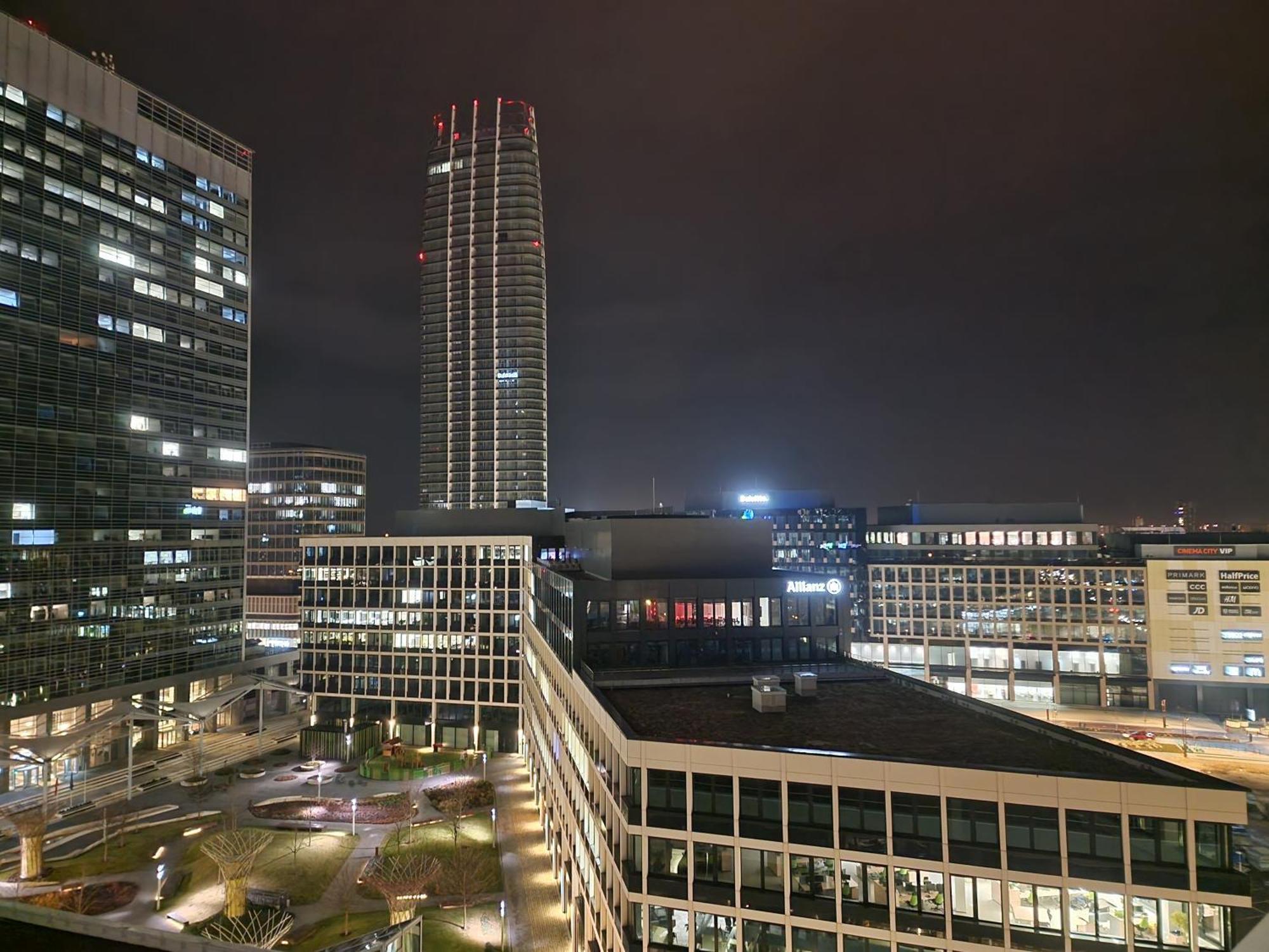 Stylish Panorama City Family Suite Bratislava Exterior foto